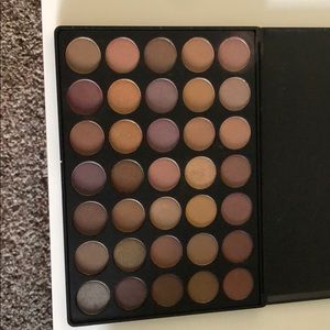 Morphe 35T pallet
